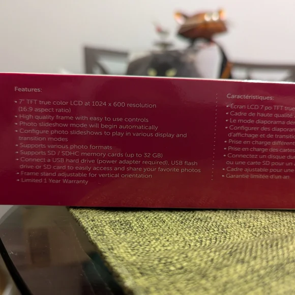 Aluratek 7" Digital Photo Frame With Automatic Slideshow - Picture 3 of 4